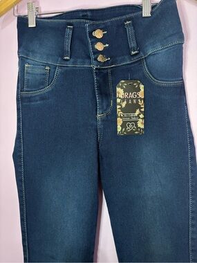 Colombian jeans with effect push up
